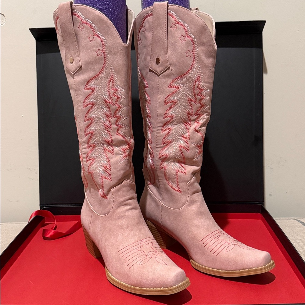 Wetkiss Stylish Pink Embroidered Pull On Knee High Boots